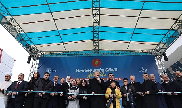 Yeşilyurt Belediyesi'nin yeni binası Cumhurbaşkanı Erdoğan tarafından açıldı