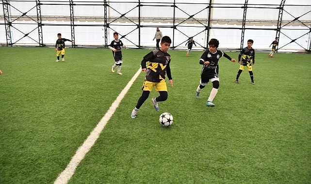 Yeşilyurt'ta ödüllü sömestr futbol turnuvası