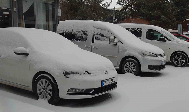 8 köy yolu ulaşıma kapandı