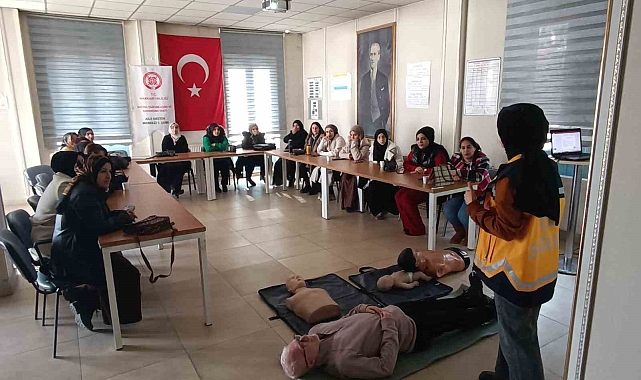 ADEM çalışanlarına temel ilk yardım eğitimi sertifikası verildi