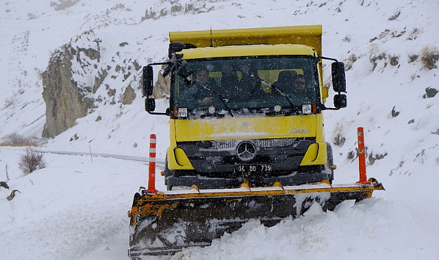 Ağrı’da 56 köy yolu ulaşıma kapandı