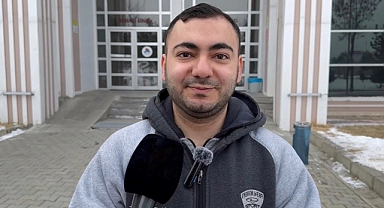 Ağrı'da okuyan Suriyeli genç, ülkesine dönmek için gün sayıyor (Videolu Haber)