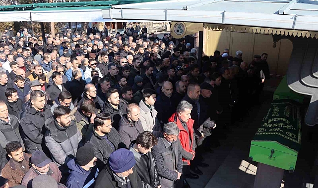 Atalay Özbek son yolculuğuna dualarla uğurlandı