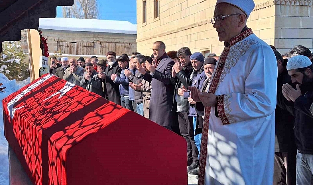 Bingöl'de ki otobüs kazasında vefat eden asker toprağa verildi