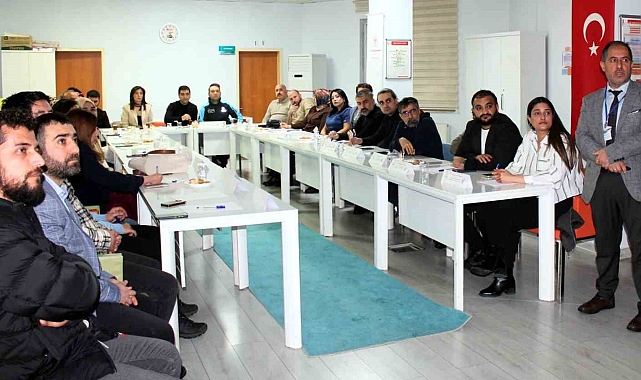 Bitlis İl Sağlık Müdürlüğü anne ve bebek ölümleri değerlendirme toplantısı düzenledi