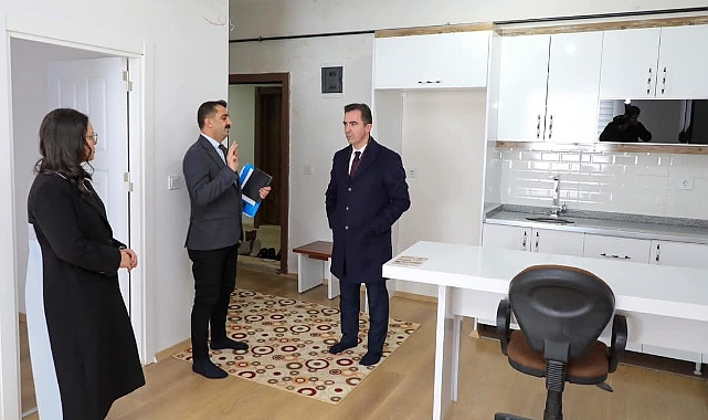 Bitlis Valisi Ahmet Karakaya, Ramazan'da açılacak aşevinde incelemelerde bulundu