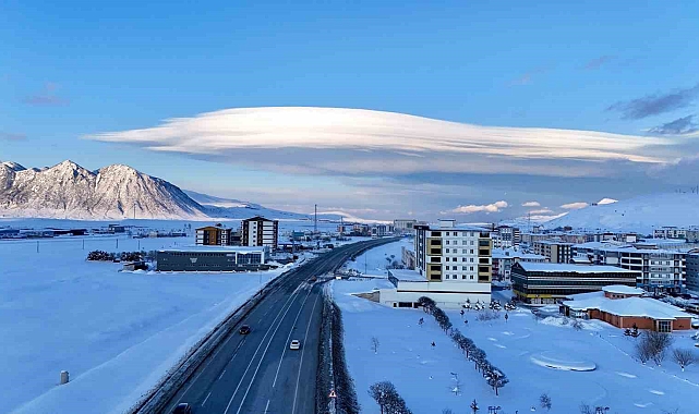 Bitlis'te kar ve mercek bulutuyla gelen güzellik