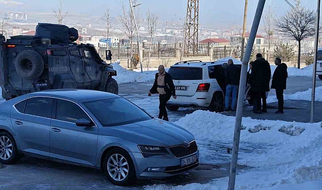 DEM Parti Tatvan Belediye Başkanı Mümin Erol serbest bırakıldı