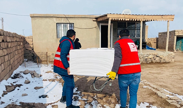 Doğubeyazıt Kızılay'dan beyaz eşya yardımı