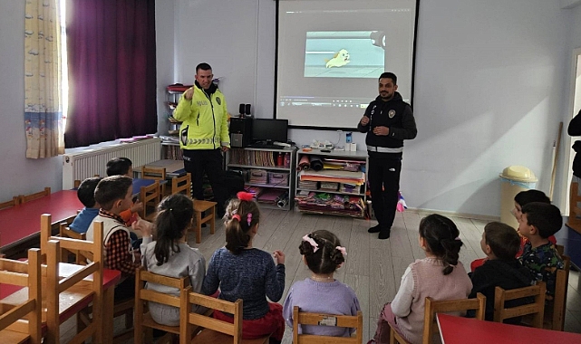 Erzincan'da polis çocuklara güvenlik eğitimi verdi
