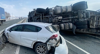 Erzincan'da trafik kazası: 3 yaralı