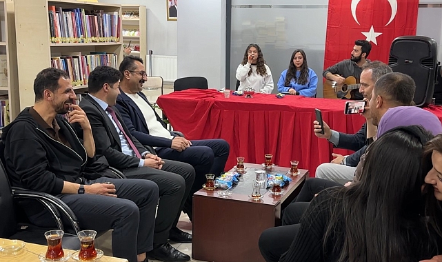 Hakkari Yüksekova'da sınavlara hazırlanan öğrencilere moral