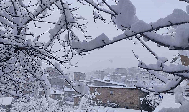 Hakkari'de kartpostallık görüntüler
