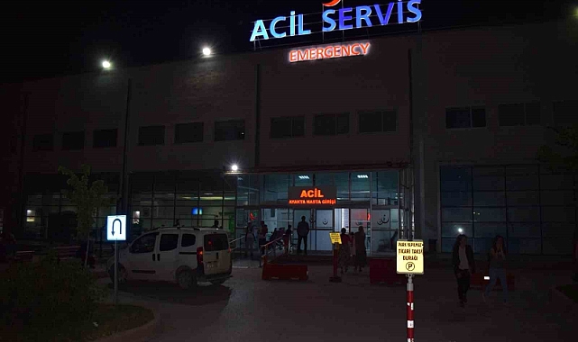 Husumetliler arasında bıçaklı kavga: 1 yaralı