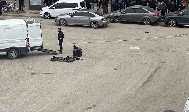 Iğdır'da şüpheli paket fünye ile patlatıldı