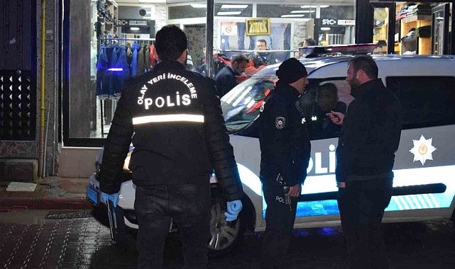 İki gurup arasında bıçaklı kavga : 3 yaralı