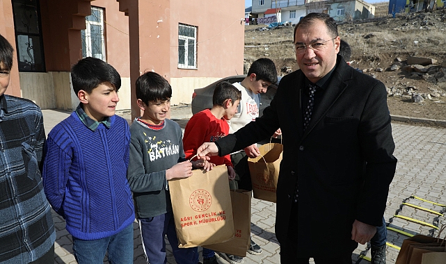 İl Müdürü Ahmet Çelebi, Başarılı Sporcuları Tebrik Etti