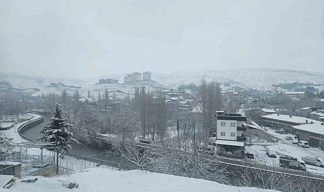 Kar yağışı sonrası kartpostallık görüntüler oluştu