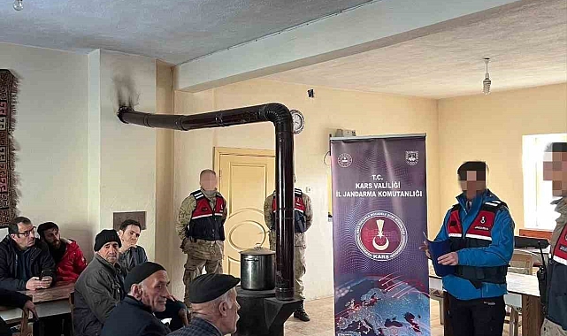 Kars'ta vatandaşlara jandarmadan siber güvenlik eğitimi