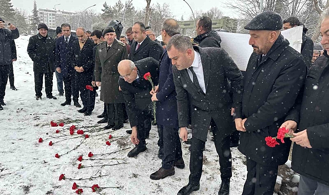 Malatya'da 6 Şubat depreminde hayatını kaybedenler anıldı