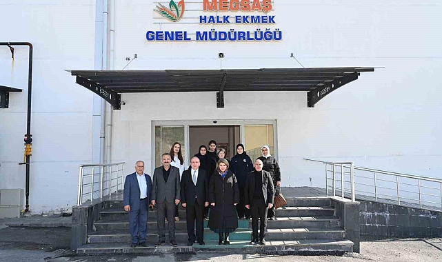 Milletvekili Ölmeztoprak'tan ekmek mesaisi