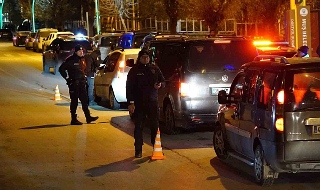 Muş'ta haklarında kesinleşmiş cezaları bulunan 4 kişi yakalandı