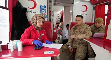 Muş'ta kan bağışı kampanyasına yoğun ilgi