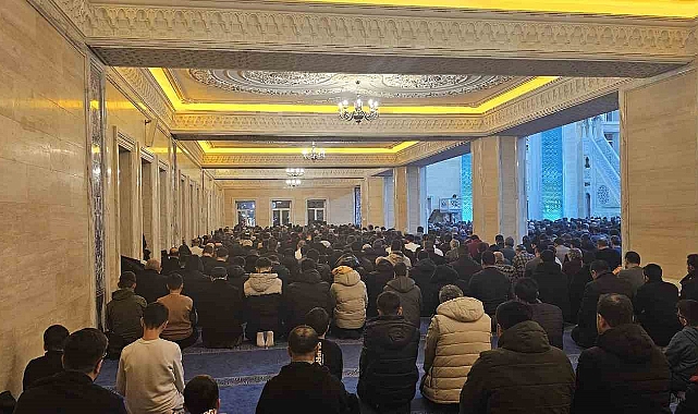 Muş'ta Ramazan ayının ilk teravih namazı kılındı