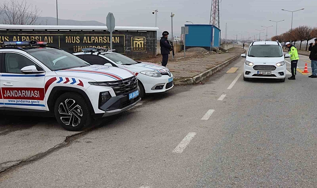 Muş'ta jandarmadan geniş kapsamlı asayiş uygulaması