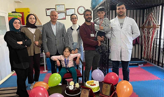 Bitlis&#039;in Tatvan ilçesinde sporcular Türkiye şampiyonasından dereceyle döndü