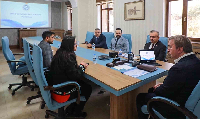 Vali Aydoğdu başkanlığında Erzincan'da ERASMUS + projesi görüşüldü