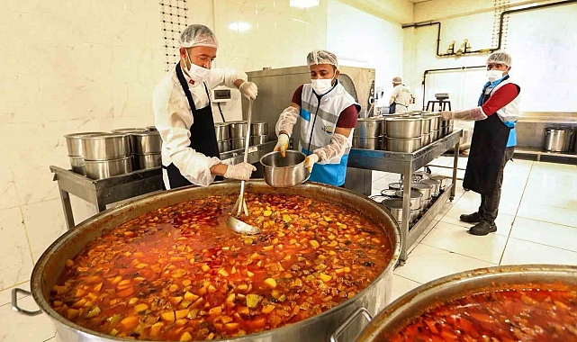 Van Büyükşehir Belediyesi Ramazan'da 10 bin kişiye iftar verecek