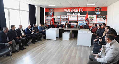 Van Ticaret ve Sanayi Odası Yönetim Kurulu Başkanı Necdet Takva'dan Vanspor için önemli açıklamalar