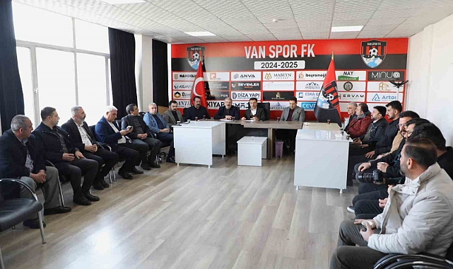 Van Ticaret ve Sanayi Odası Yönetim Kurulu Başkanı Necdet Takva'dan Vanspor için önemli açıklamalar