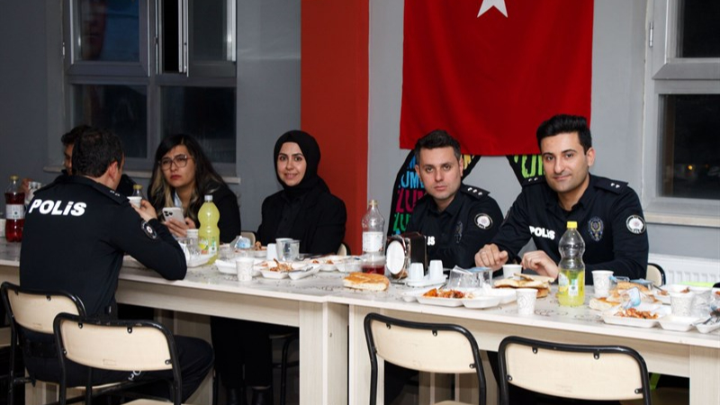 Erciş Kaymakamı Karaloğlu Emniyet Personeli ile İftar Programında Buluştu