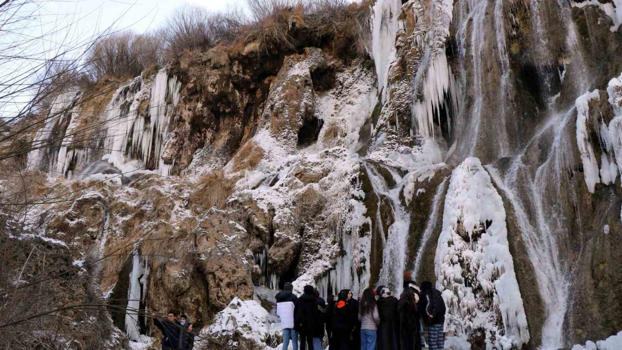 Şehirde Kış ve Bahar Aynı Anda Yaşandı