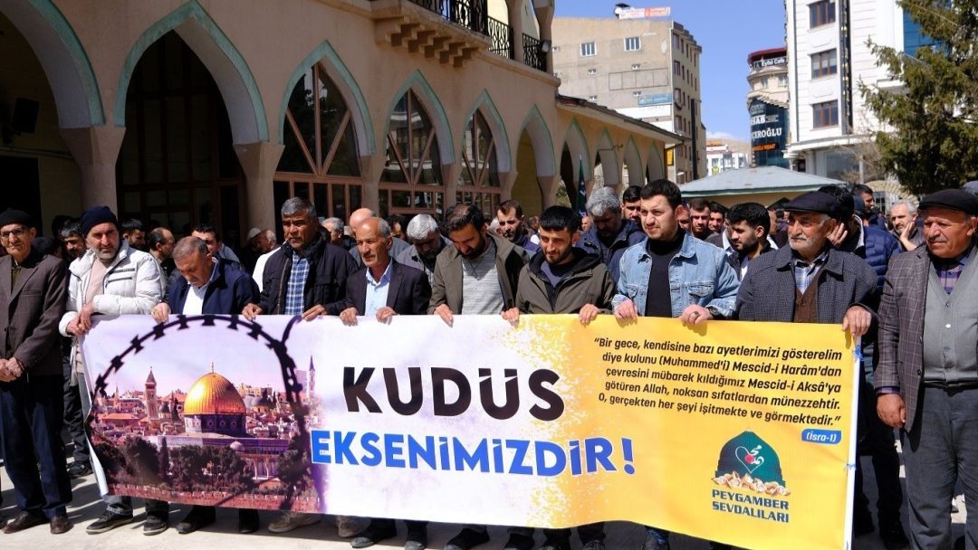 Dünya Kudüs Günü'nde basın açıklaması düzenledi
