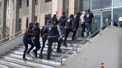 Bitlis'te göçmen kaçakçısı 10 kişi yakalandı