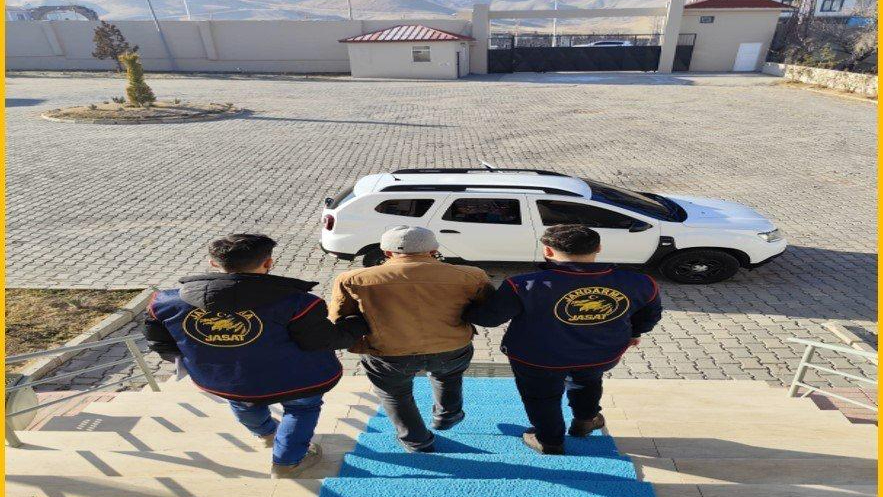 Ağrı’da çeşitli suçlardan hapis cezasıyla aranan şahıs yakalandı