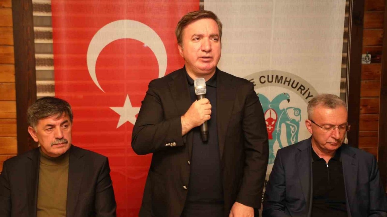 Vali Aydoğdu, Ramazanın son iftarında gazetecilerle bir araya geldi