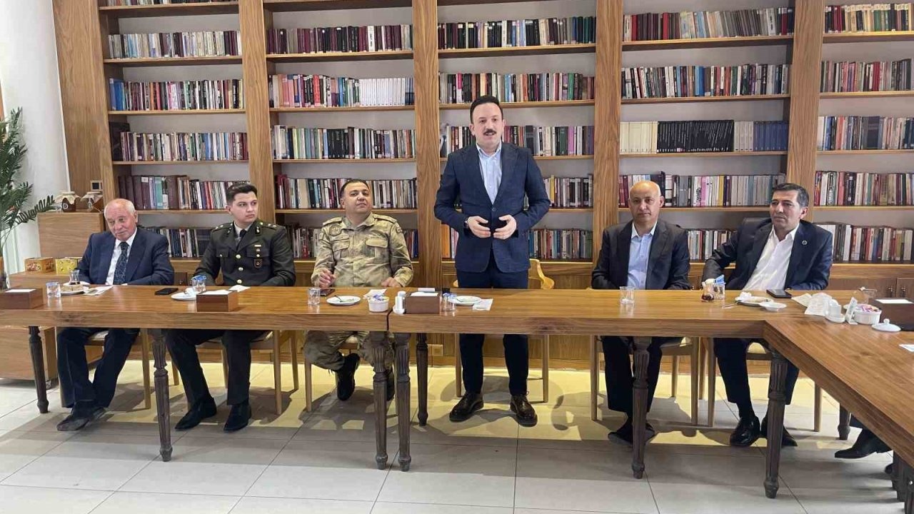Muş Malazgirt’te bayramlaşma töreni yapıldı