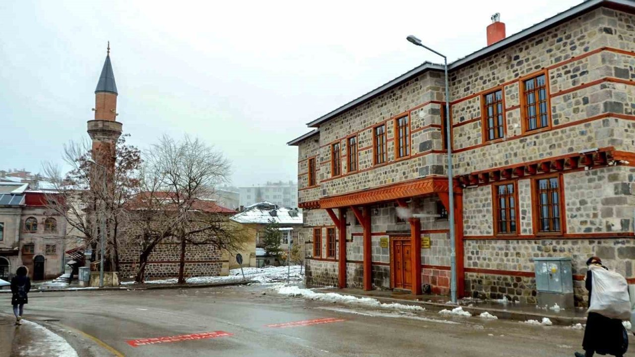 Erzurum yerel sağanaklı olacak