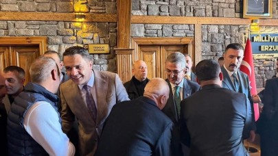 MHP’de bayramlaşma programına yoğun ilgi