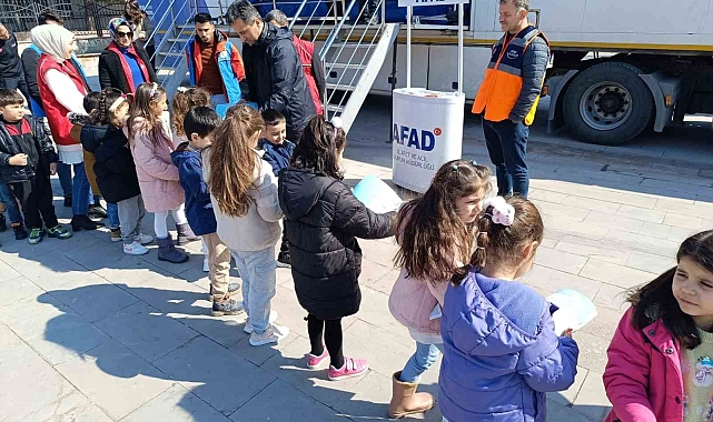 AFAD Deprem Simülasyon Tırı Erzincan'da