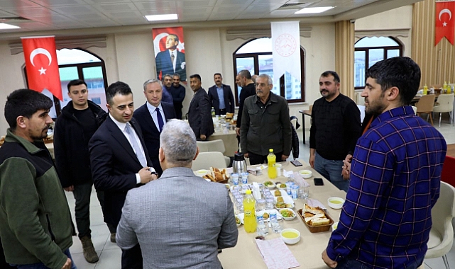 Ağrı'da eğitim camiası iftar programında buluştu