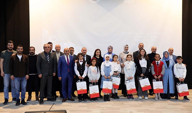 Ağrı’da “Ortaokullar Arası Peygamberimi Anlatıyorum” yarışması il finali gerçekleştirildi