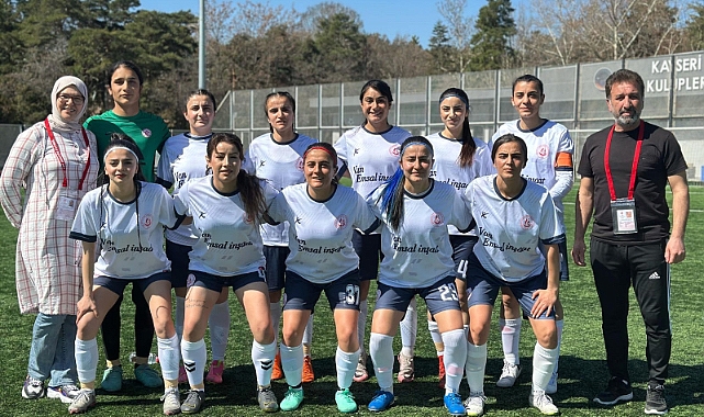 Ağrı Kadın Futbol Takımı Kayseri’de farka gitti: 5-1