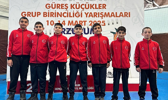 Ağrılı güreşçiler Erzurum’da madalyaları topladı