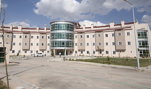 Ağrı'nın Diyadin ilçesine yeni 4 doktor atandı