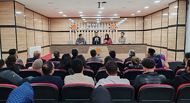 AK Parti Ağrı İl Başkanı İlhami Yıldız, ilçe başkanlarıyla bir araya geldi
